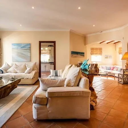 Almancil Sleeps 8 Pool Air Con Wifi T480169 * Quinta do Lago