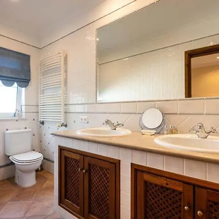 Almancil Sleeps 8 Pool Air Con Wifi T480169 * Quinta do Lago