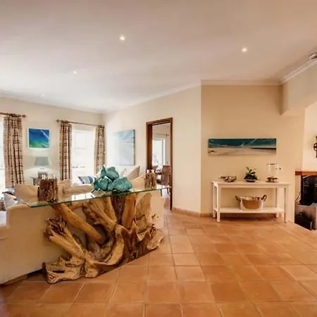 Almancil Sleeps 8 Pool Air Con Wifi T480169